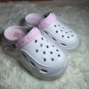 Women's White and Pink Shoes